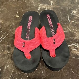 Rocket Dog Vibrant Pink Flip Flops